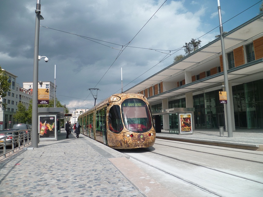 Station "Georges Frêche - Hôtel de Ville" sur la ligne 4 du tramway de Montpellier