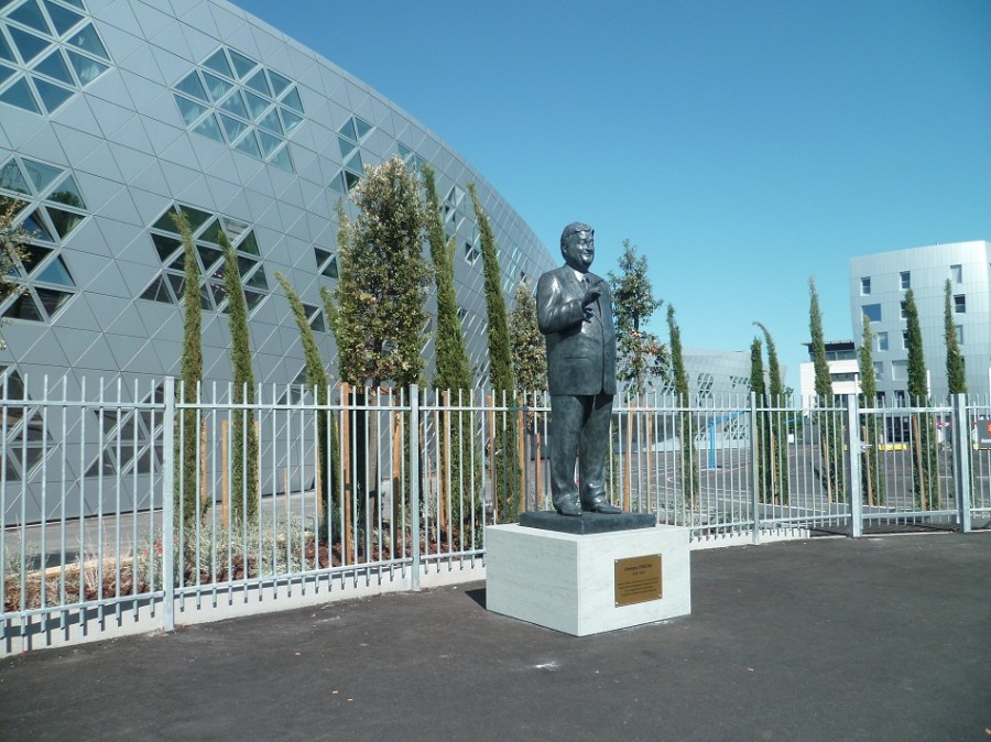 Statue de Georges Frêche le 16 septembre 2012
