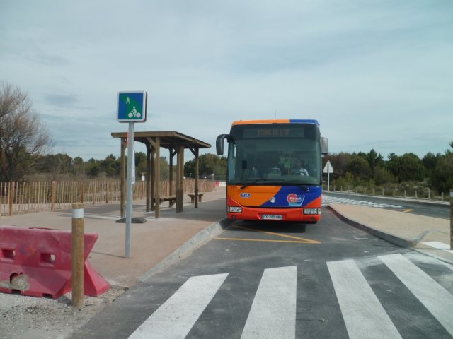 Les rotations de la navette des plages entre le terminus de la ligne 3 de tramway "Pérols - Etang de l'Or" et la plage du Grand Travers débuteront le samedi 13 juin 2015. Photo prise au terminus Grand Travers, le jeudi 29 mai 2014. Copyright : Edouard Paris
